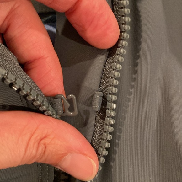 Athleta  Advance Zip Front Bra  Women's Size 36D NWOT - Picture 8 of 9